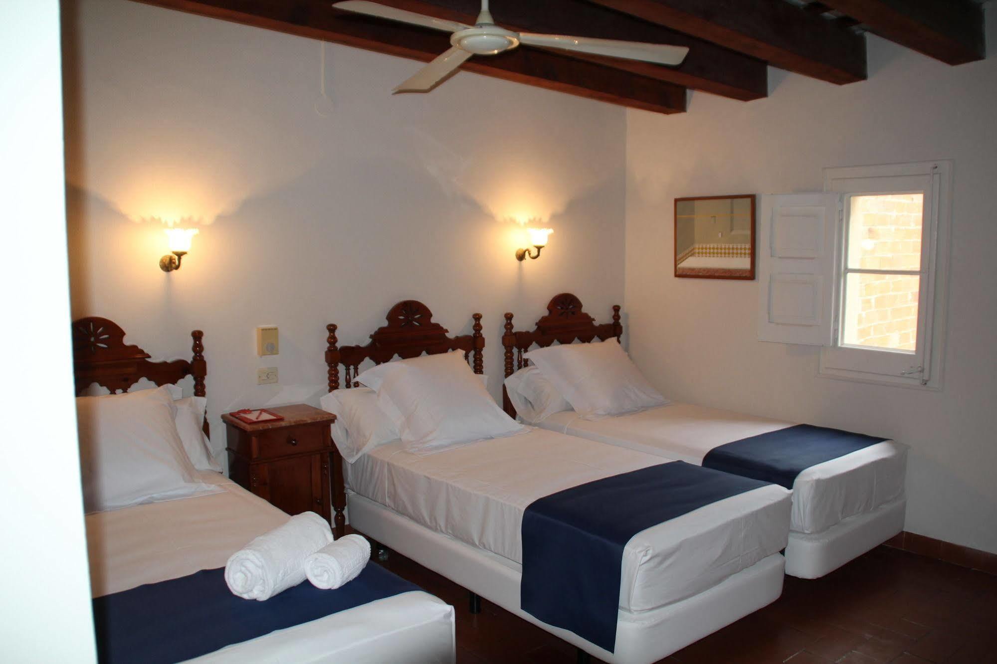 Hotel Medium Renaixenca Sitges Zewnętrze zdjęcie