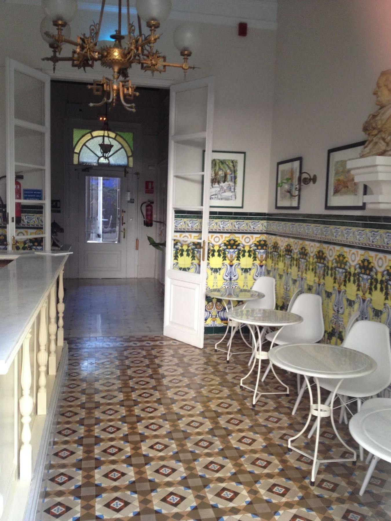Hotel Medium Renaixenca Sitges Zewnętrze zdjęcie