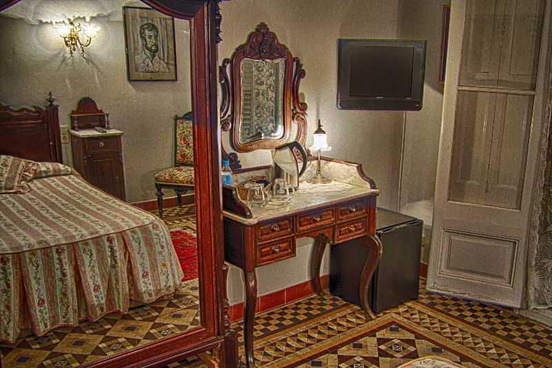 Hotel Medium Renaixenca Sitges Zewnętrze zdjęcie